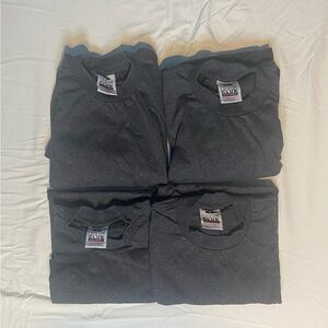 Gildan Men's Black T-Shirt